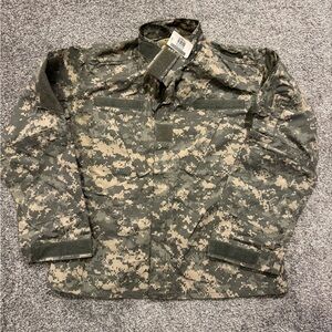 US Military Digital Camo Combat Coat Mens Medium Short ACU Shirt Jacket Ripstop